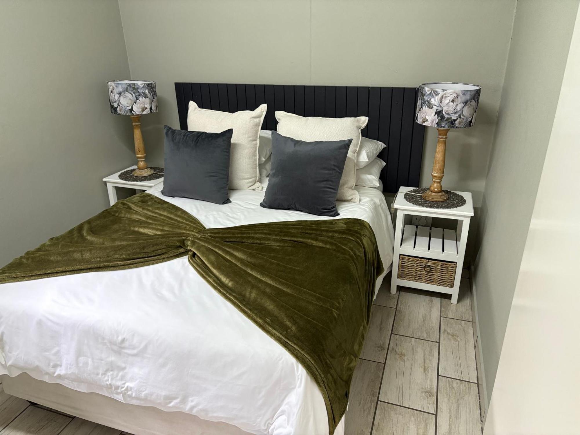 Appartamento Happy Daze Swellendam Esterno foto